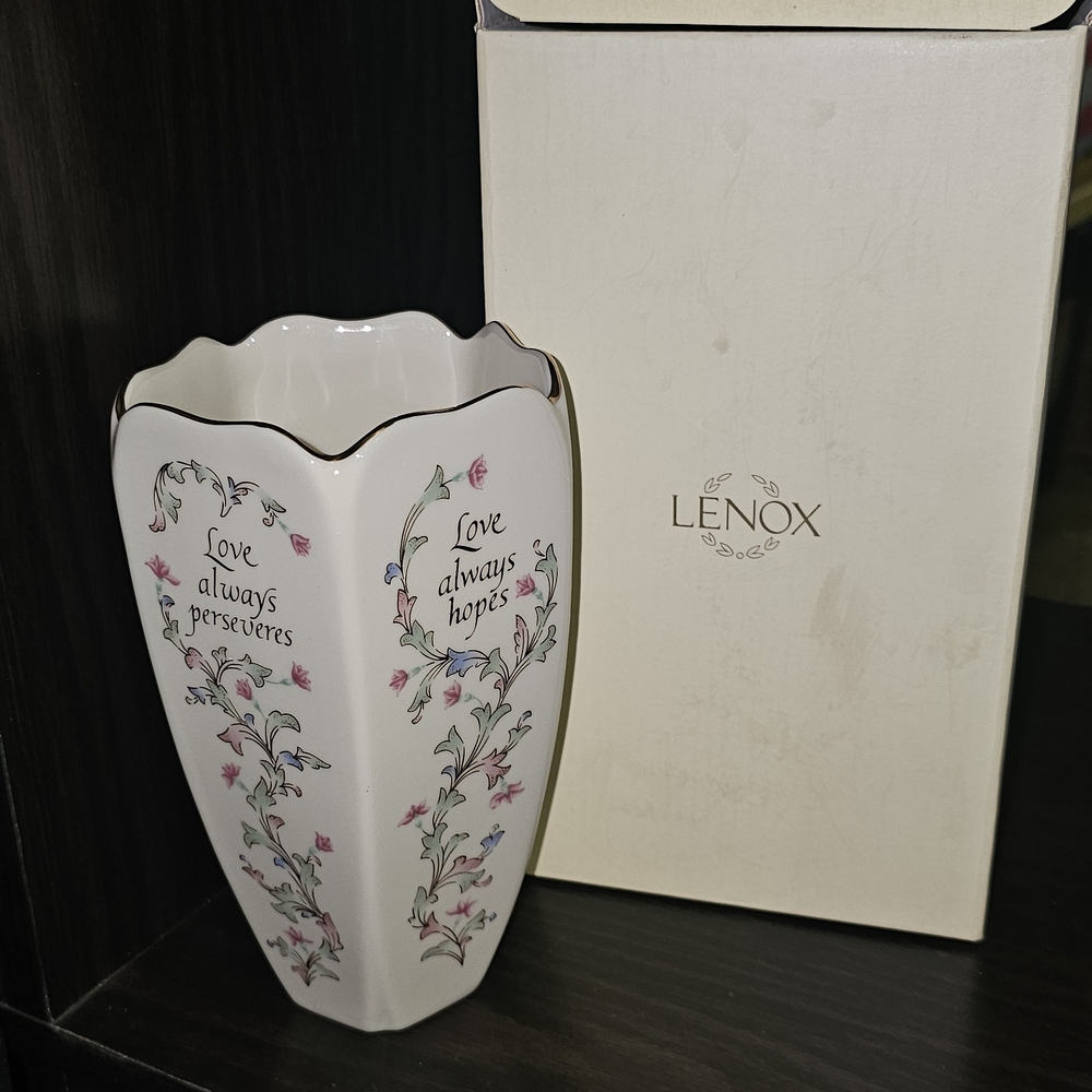Lenox Inspirational Floral Vase with Gold Accents
